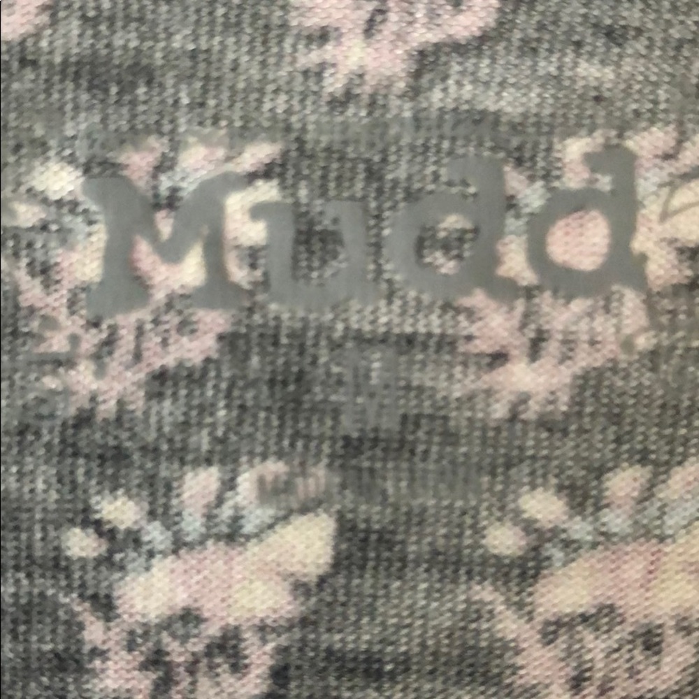 Patterned Tank - Picture 3 of 4